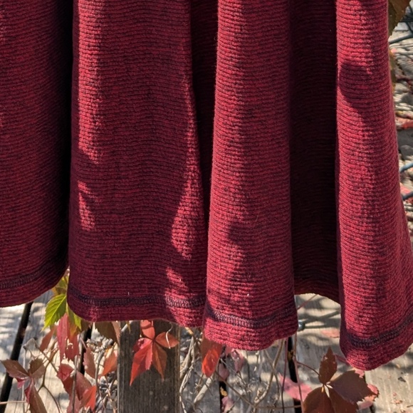 Deep Maroon ribbed fabric wide bell panel skirt - Picture 8 of 10